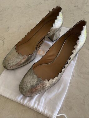 Chloe Lauren Scalloped Metallic Leather Block Heel Pump